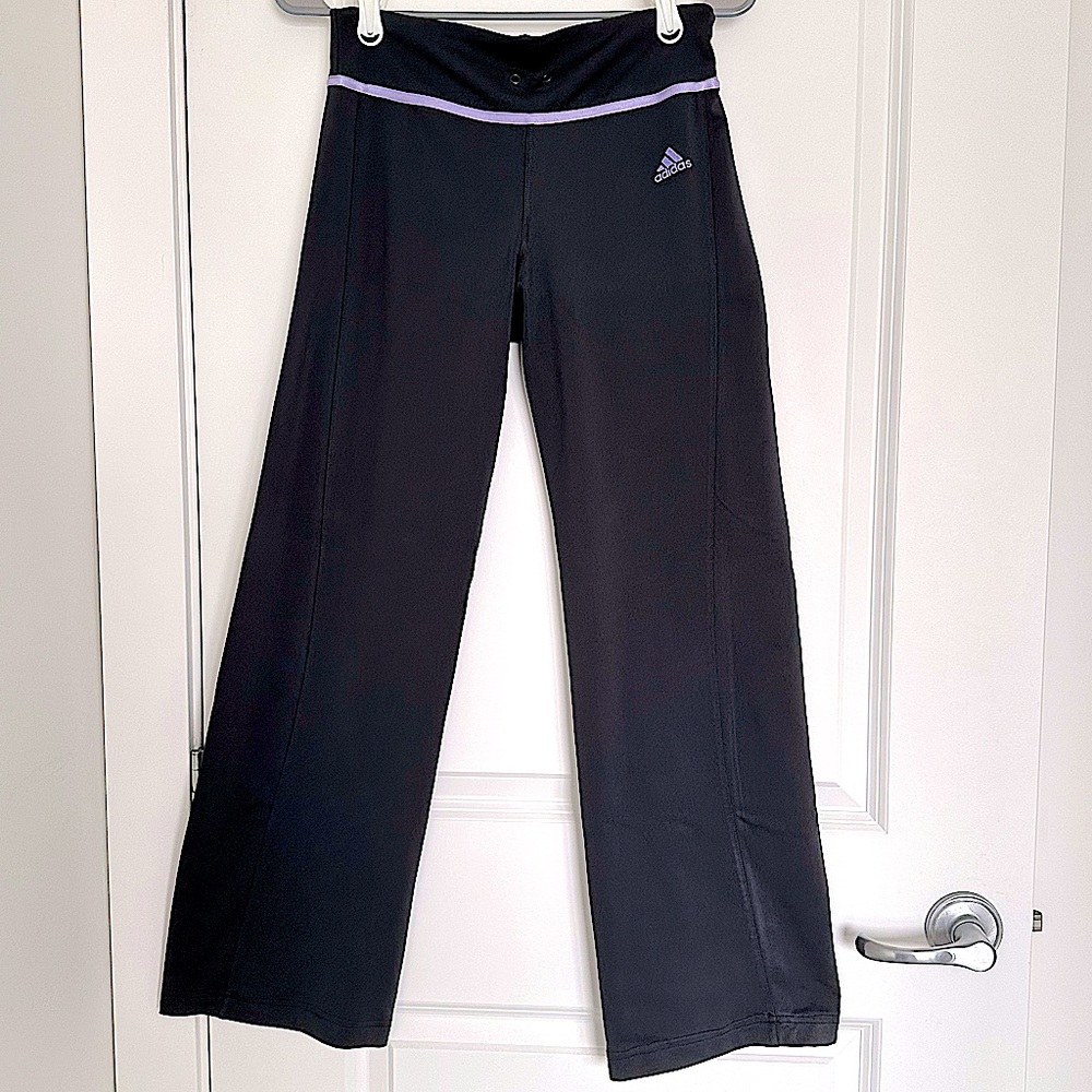 NWOT- ADIDAS FLARED PANTS (size:S) - Picture 4 of 9
